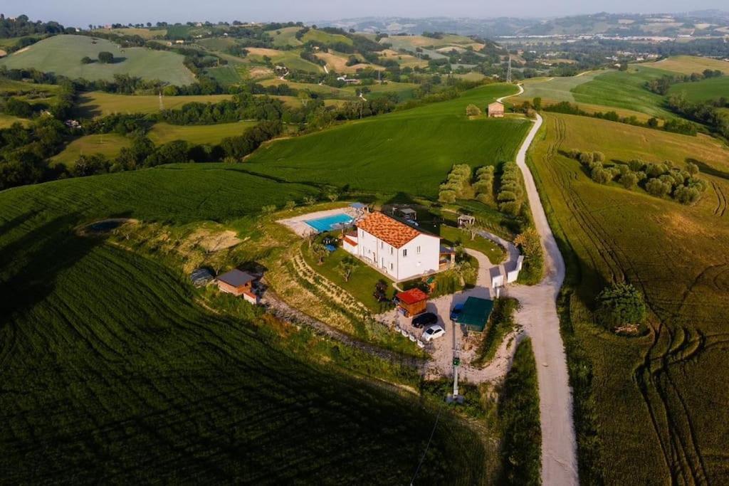 Ferienwohnung Casal Del Sole - Il Girasole Montefelcino Exterior foto